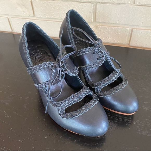 NEW Elf Handmade Braided Leather Black Heels Sz 8 MSRP $170 Goth Vamp Victorian - Picture 2 of 8